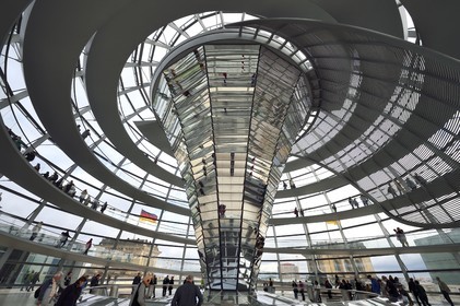 Allemagne, Berlin, Reichstag, dome en verre du Bundestag (parlement allemand depuis 1999) de l'architecte Sir Norman Foster