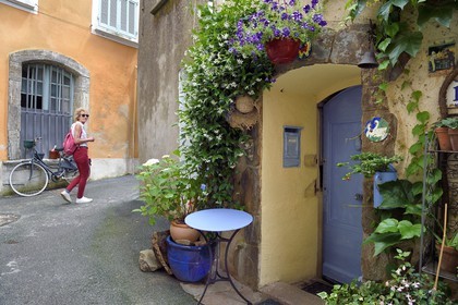 France, Var, Massif des Maures, Collobrières, rue Beranger, alley of the old village