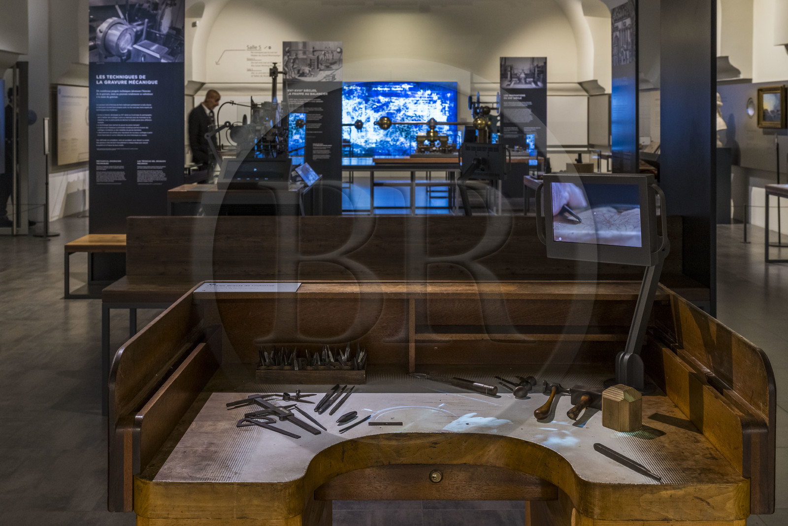 France, Paris (75), le musée de la Monnaie de Paris, ancien atelier de gravure au premier plan