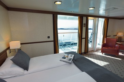 Groenland, cote ouest, bateau de croisière MS Fram de la compagnie Hurtigruten, cabine de la Grande Suite