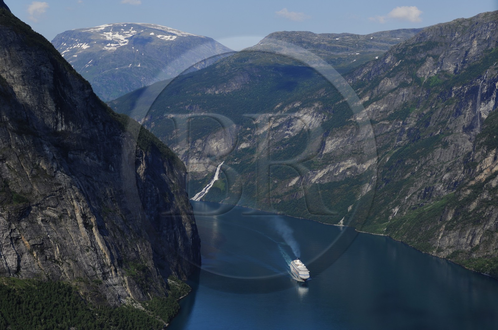 Norway, More Og Romsdal, cruise ship in the Geirangerfjord (aerial view)