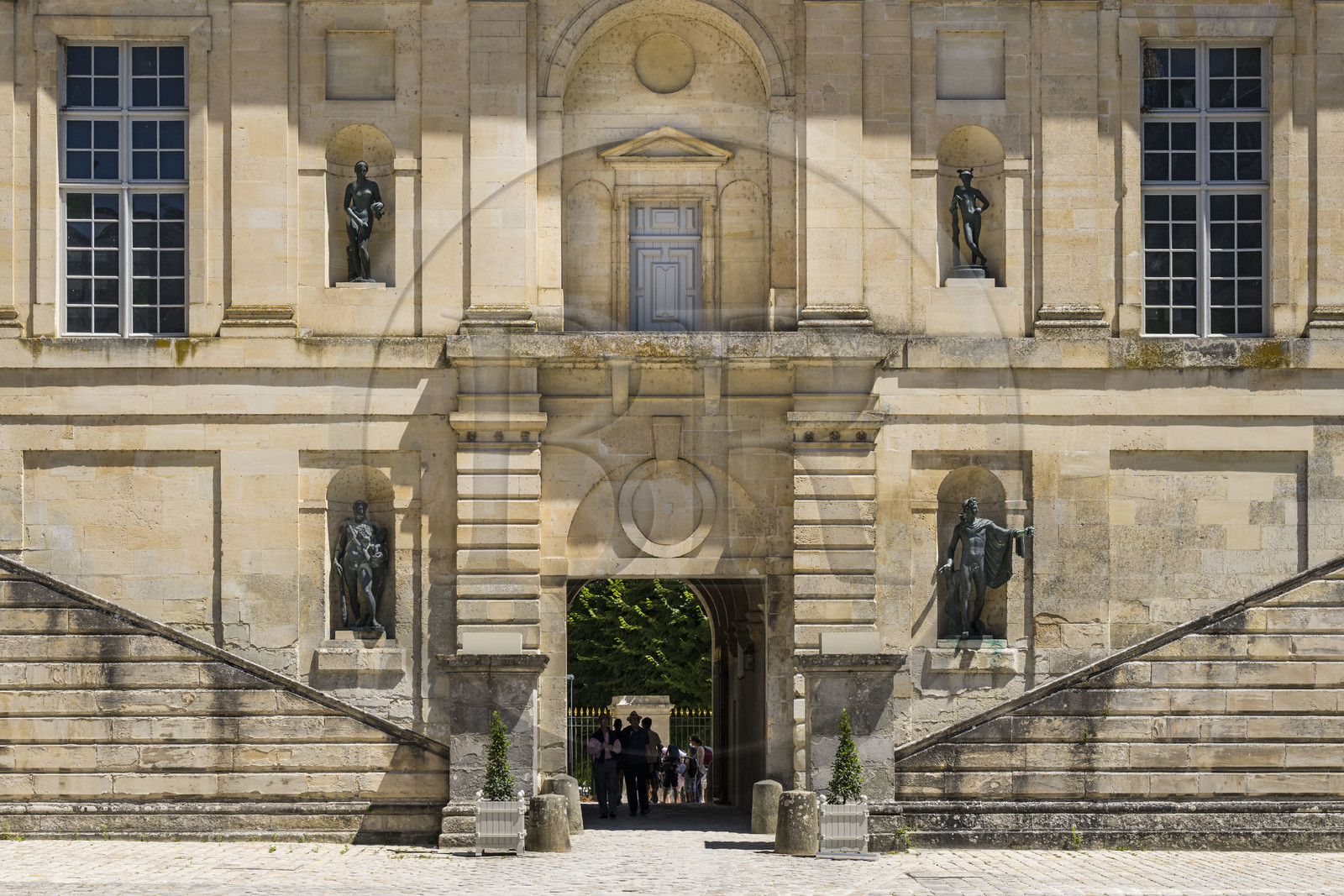 France, Seine-et-Marne (77), Fontainebleau, chateau de Fontainebleau, classé Patrimoine Mondial par l'UNESCO, l'aile de la Belle Cheminée et son escalier monumental