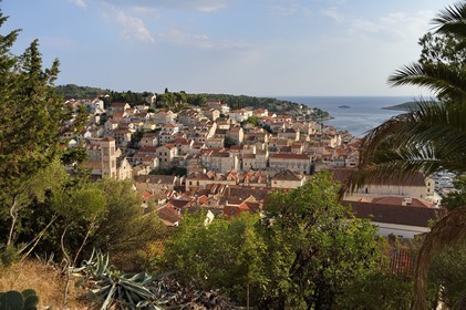 Croatie, Dalmatie, cote dalmate, Ile de Hvar, la ville de Hvar
