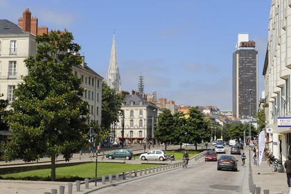 France, Loire-Atlantique (44), Nantes cours  Olivier de Clisson sur l'ancienne Ile Feydeau et la Tour Bretagne
