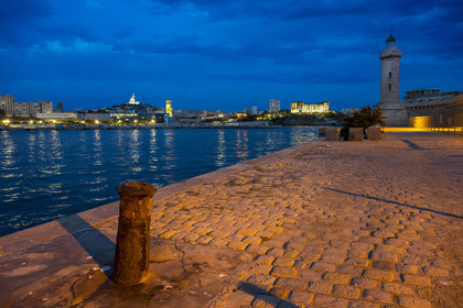 France, Bouches-du-Rhône (13), Marseille, Zone Euroméditerranée, grand port maritime de Marseille (GPMM), la digue du large et son phare de Sainte Marie