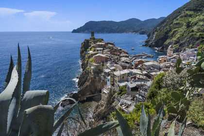 Italie, Ligurie, Cinque Terre, parc national des Cinque Terre classé Patrimoine Mondial de l'UNESCO, village de Vernazza,