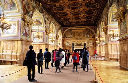 France, Seine et Marne, Chateau de Fontainebleau, ballroom