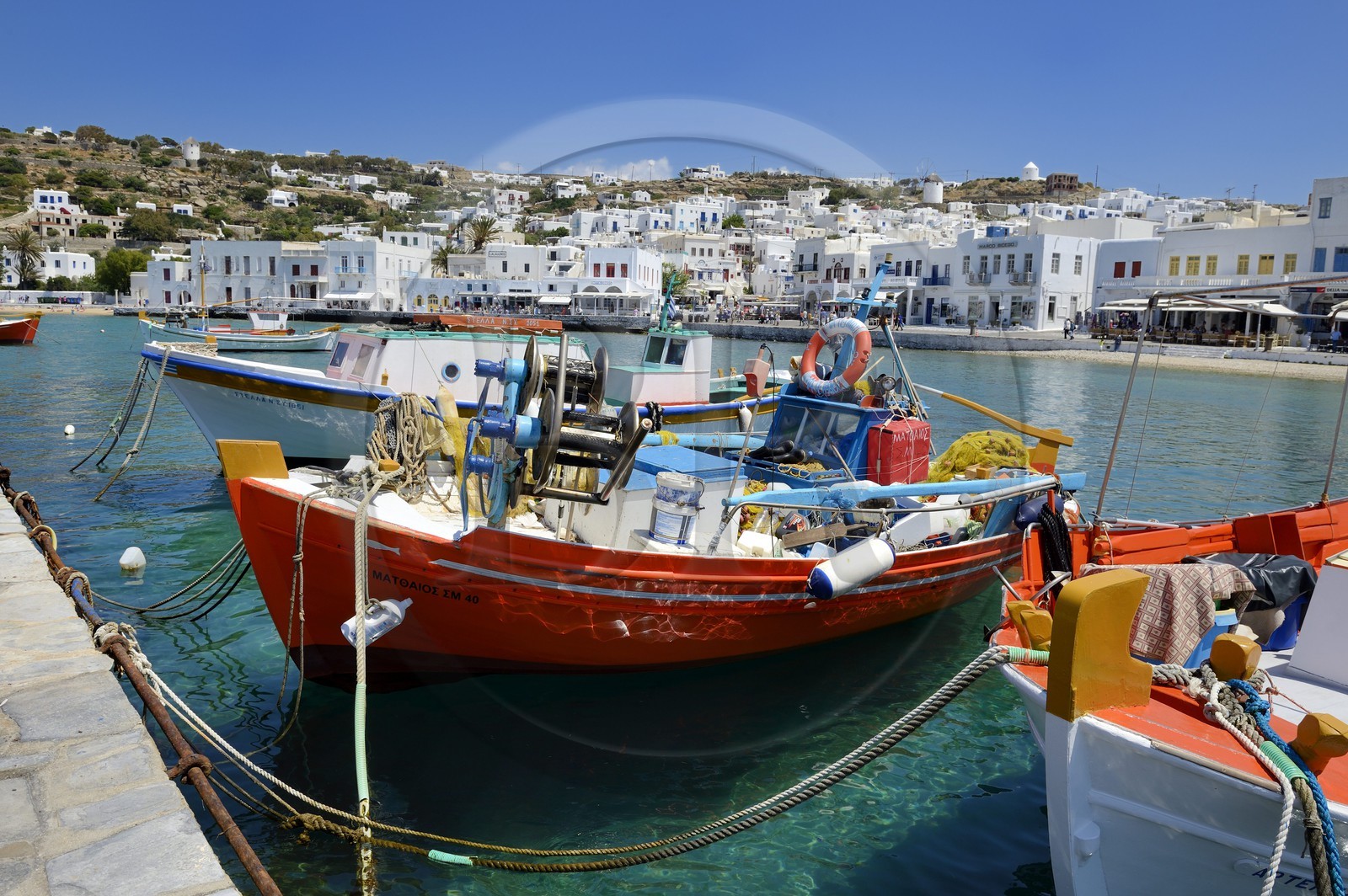 Grèce, Les Cyclades, mer Égée, île de Mykonos, Chora (Mykonos town), le vieux port de pêche