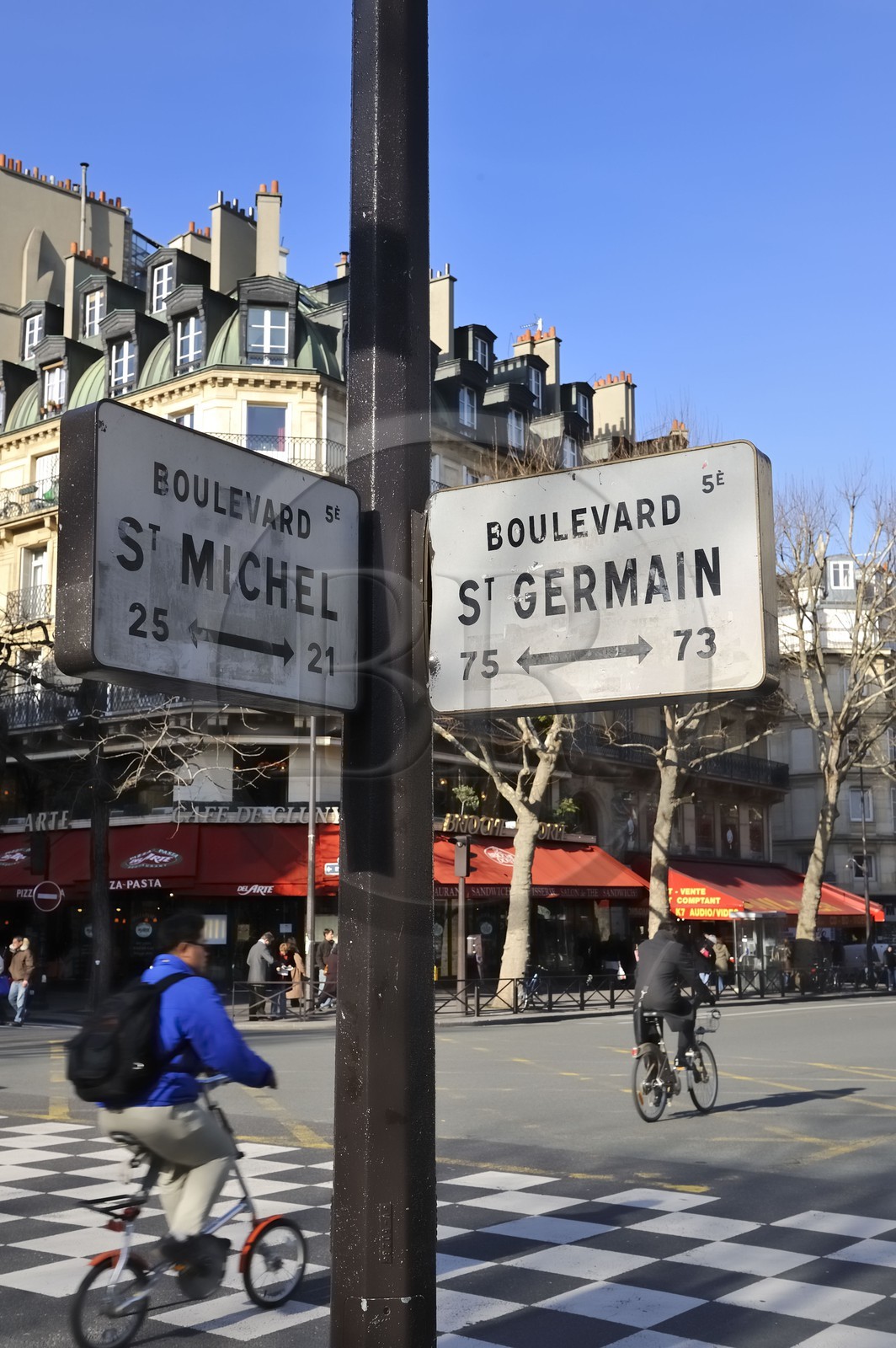 France, Paris (75), carrefour boulevard Saint-Germain et boulevard Saint-Michel