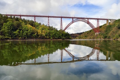France, Cantal (15),les gorges de la Truyère, viaduc de Garabit des ingénieurs Léon Boyer pour la conception et Gustave Eiffel pour la réallisation