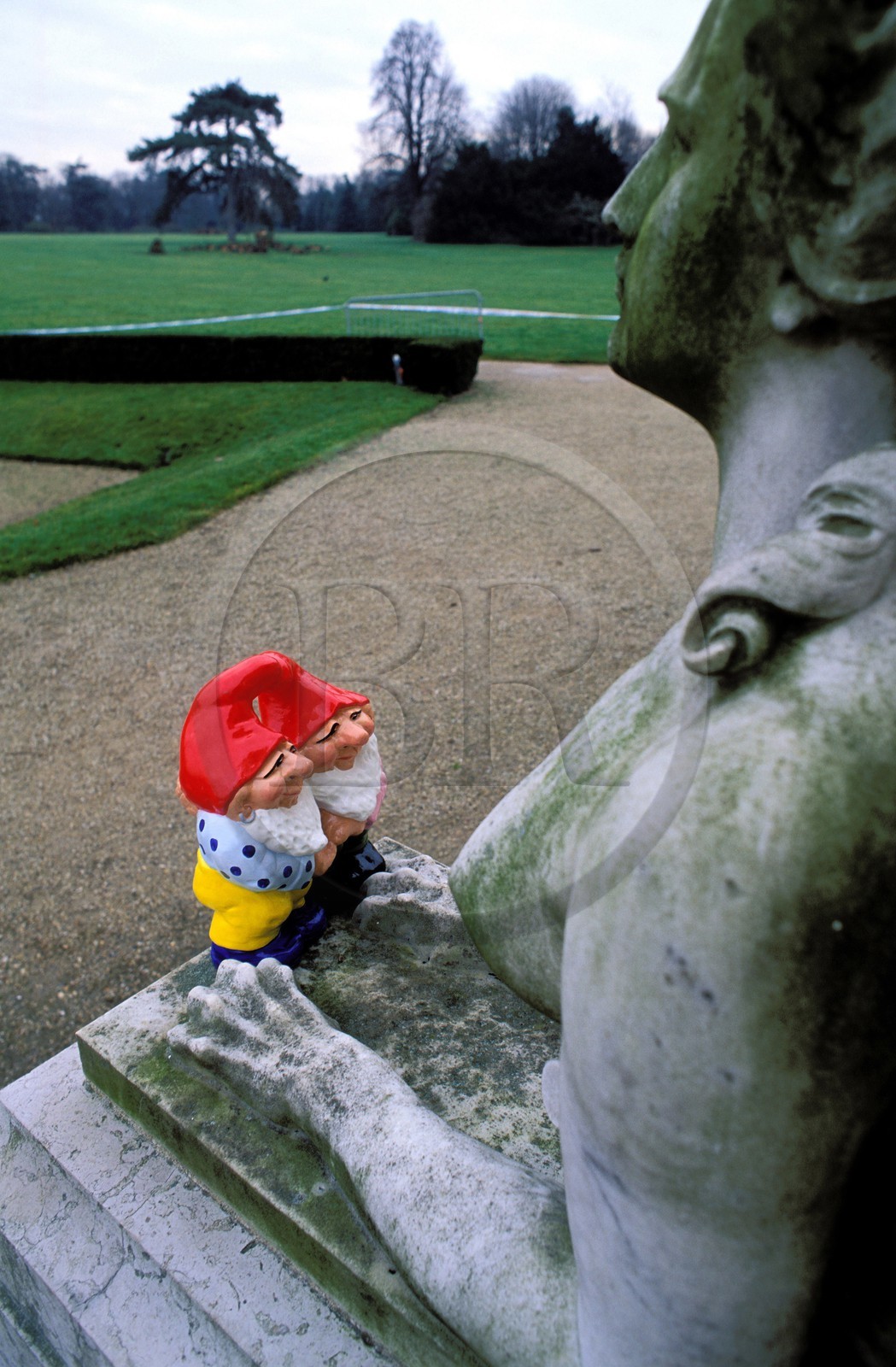 France, Paris (75), jardin de Bagatelle, exposition de nains de jardin