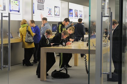 United Kingdom, Northern Ireland, Belfast, Victoria Square commercial center, Apple store
