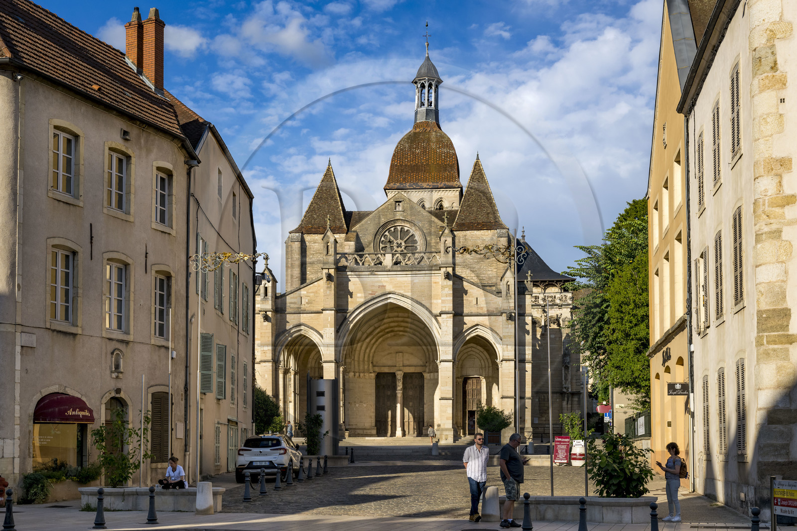 France, Côte-d'Or (21), les climats de Bourgogne classés Patrimoine Mondial de l'UNESCO, Beaune, basilique collégiale Notre-Dame de Beaune