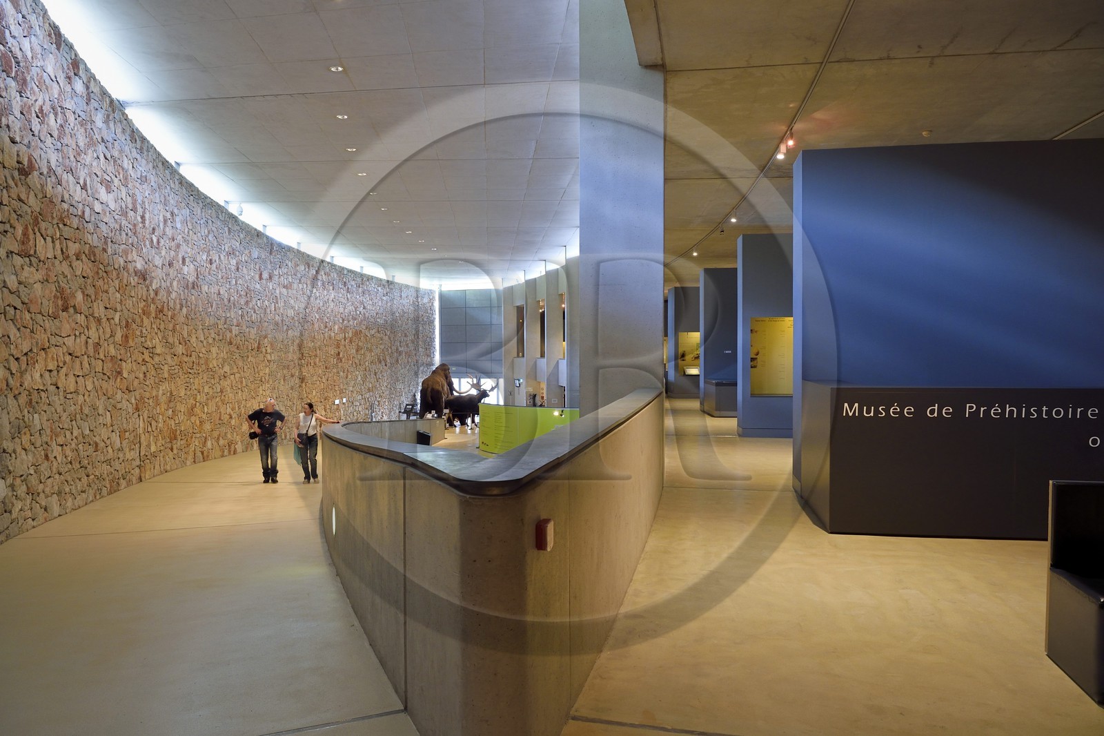 France, Alpes-de-Haute-Provence (04), Parc Naturel Régional du Verdon, Quinson, Musée de préhistoire des Gorges du Verdon conçu par l'architecte Norman Foster