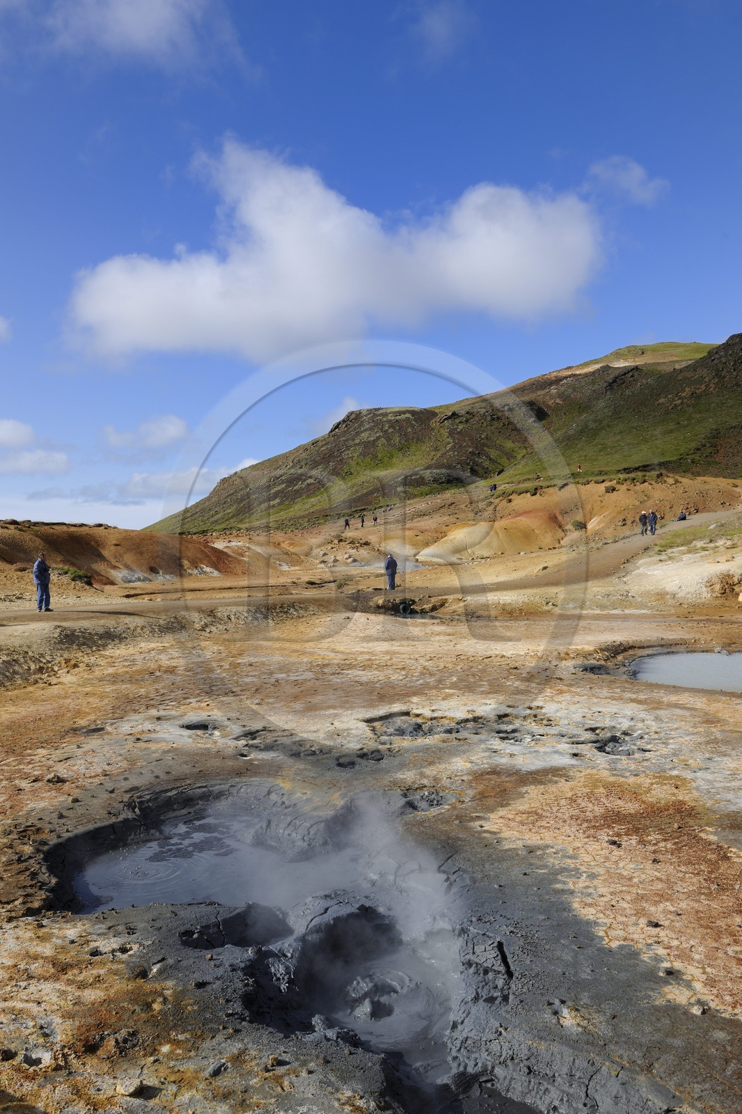Islande, Région de Reykjavik, vallée de Krisuvik, solfatares et fumerolles de la zone géothermique de Seltun Islande, Région de Reykjavik, vallée de Krisuvik, solfatares et fumerolles de la zone géothermique de Seltun