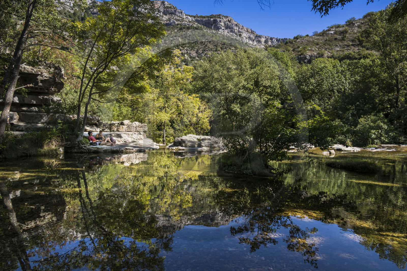 France, Hérault (34), les Causses et les Cévennes, paysage culturel de l'agro-pastoralisme méditerranéen inscrit au Patrimoine Mondial de l'UNESCO, gorges de La Vis, Saint-Maurice-Navacelles, le Cirque de Navacelles, la rivière La Vis