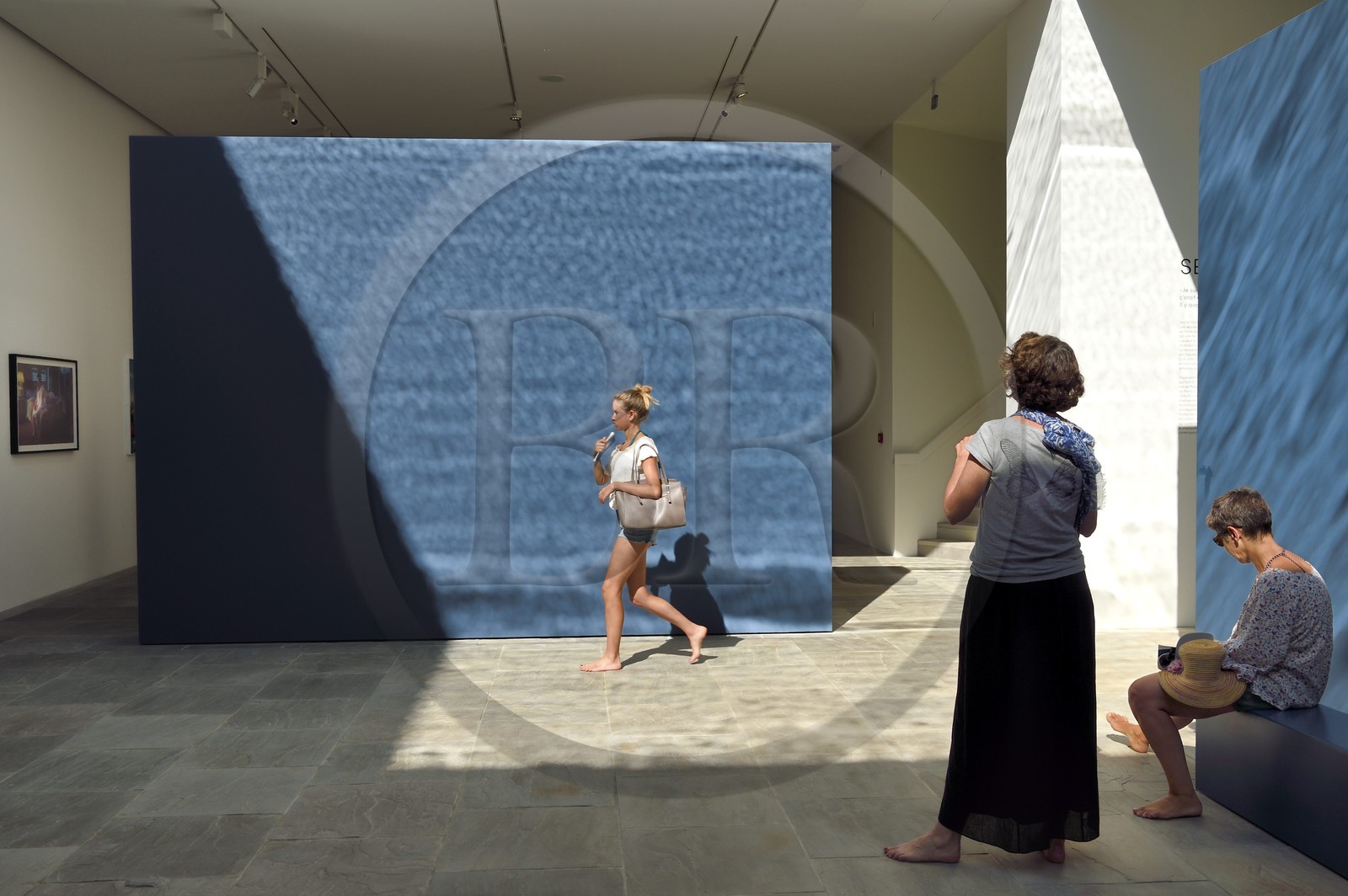 France, Var (83), Iles d'Hyères, parc national de Port Cros, Ile de Porquerolles, la Fondation Carmignac, jeux de transparence d'eau et d'ombres