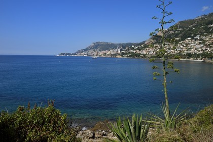 France, Alpes-Maritimes, Roquebrune-Cap-Martin, Cap Martin, coastal footpath, Promenade Le Corbusier, the Principality of Monaco in the background