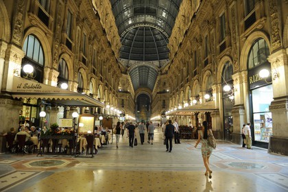 Italy, Lombardy, Milan, Vittorio Emmanuel II Gallery, shopping arcade built on the 19th century by Giuseppe Mengoni