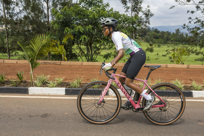 Rwanda, Kigali, la cycliste professionnelle rwandaise Violetta Neza