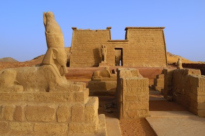 Egypte, Haute Egypte, Lac Nasser, désert de Nubie, temple de Ouadi es-Seboua ou vallée des lions