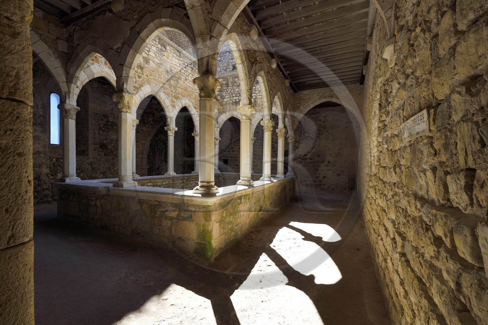 France, Alpes-Maritimes (06), Cannes, Iles de Lérins, Ile de Saint-Honorat, Abbaye de Lérins, le cloitre de la prière de l'ancien monastère fortifié élevé en 1073