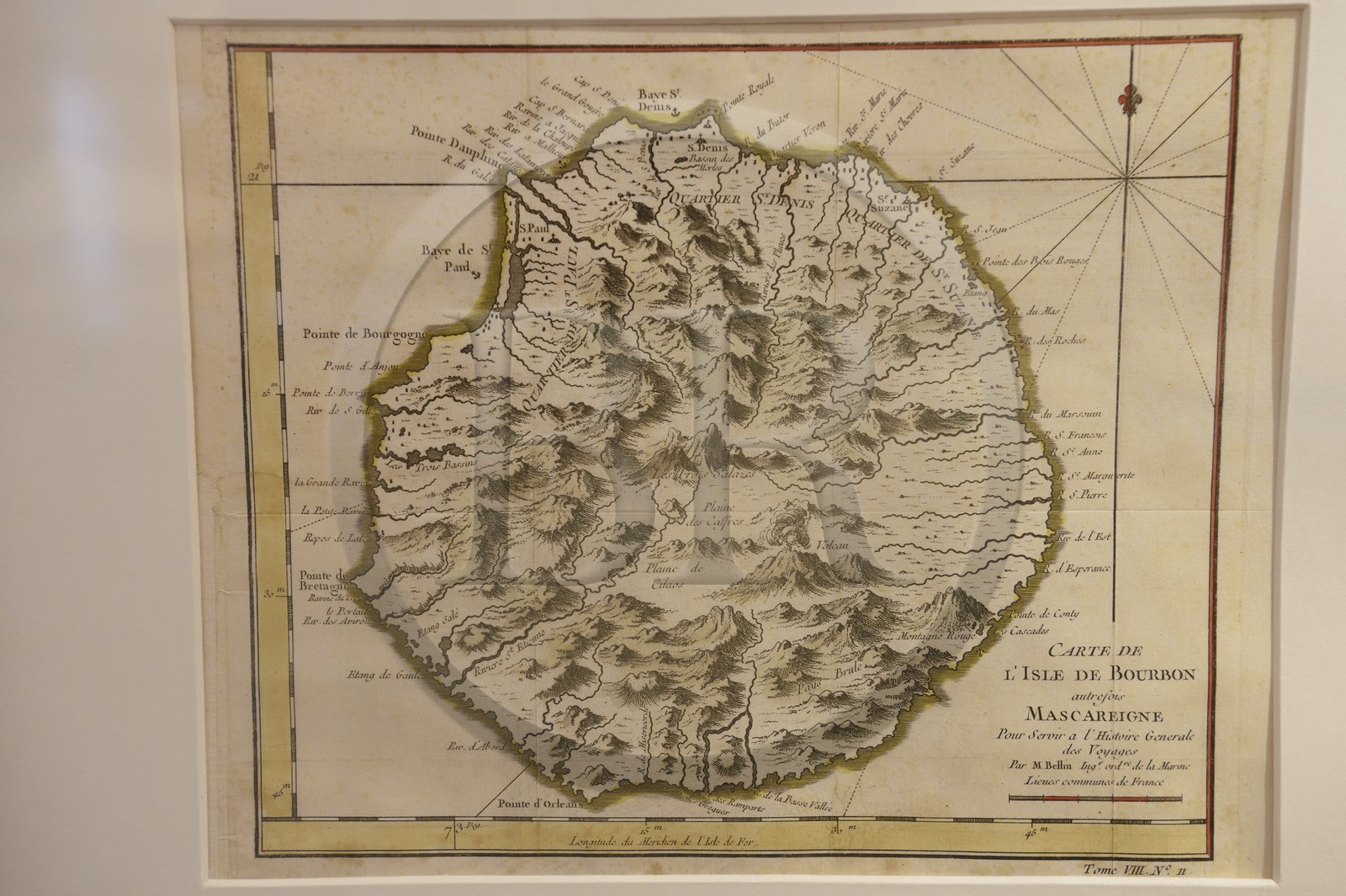 France, Ile de la Reunion, Saint-Gilles-les-Hauts, Musée de Villèle dans le domaine Panon-Desbassyns, ancienne carte de l'Ile Bourbon autrefois Mascareigne par le cartographe Jacques-Nicolas Bellin, XVIIIème siècle, la carte est de forme originale avec des contours imprécis loin de la réalité avec les trois plus anciens quartiers qui y sont mentionnés: Saint-Paul 1665, Saint-Denis 1689 et Sainte-Suzanne 1704