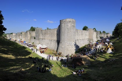 France, Seine et Marne (77), Les Médiévales de Provins, ville classée Patrimoine Mondial de l'UNESCO, la Tour aux engins sur les remparts