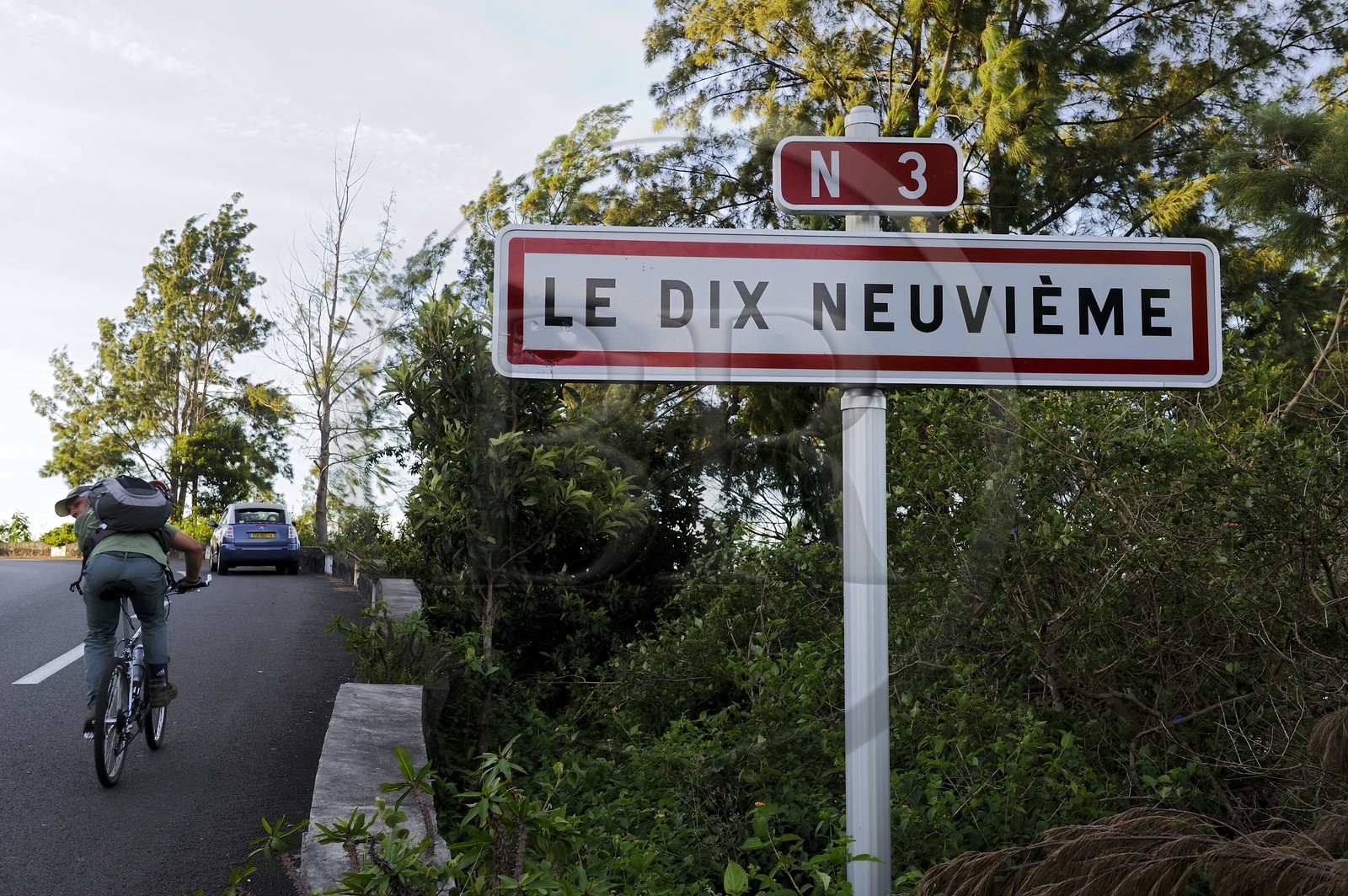 France, Ile de la Reunion, Dix-Neuvième kilomètre, ou plus simplement le Dix-Neuvième, est un lieu-dit qui constitue un quartier de la commune du Tampon