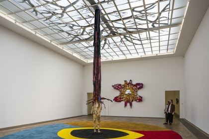 Switzerland, Basel, Kunsthalle Basel, Environmental Hangover, Chapéu Telurico (2022) in the center and view on Flor Satélite (2022) in the background, installation by Pedro Wirz