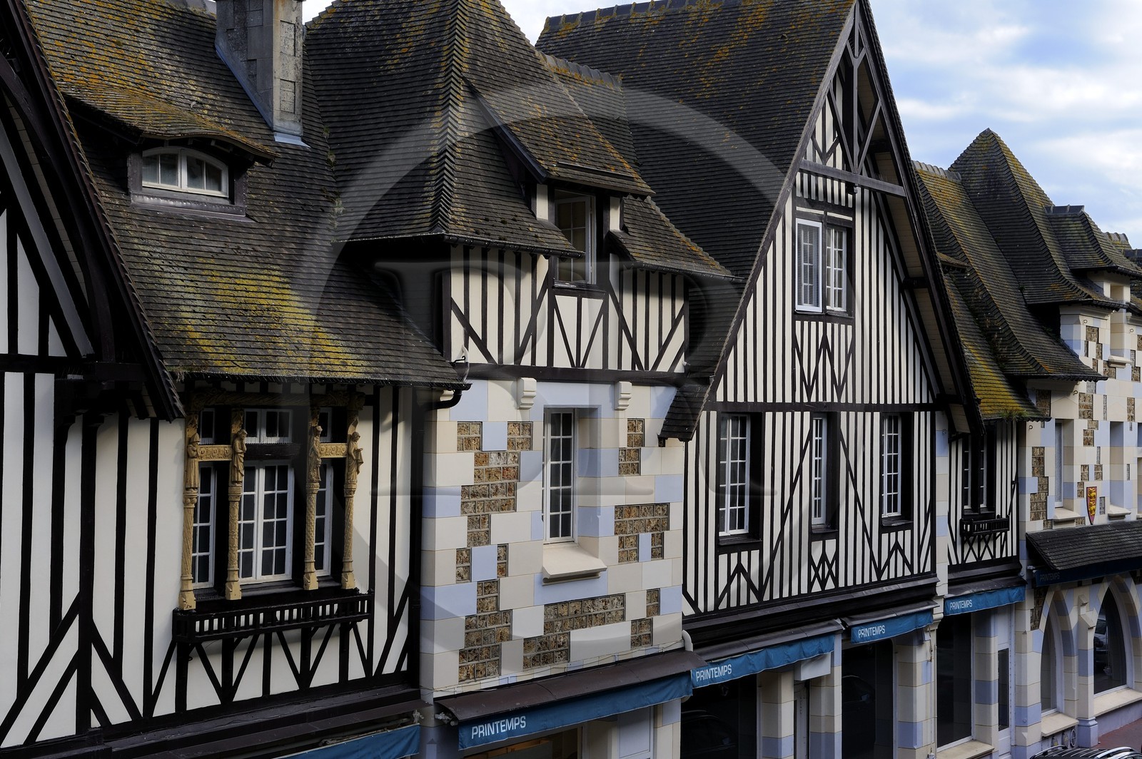 France, Calvados (14), Pays d'Auge, Deauville, maison à pans de bois du Grand Magasin Printemps