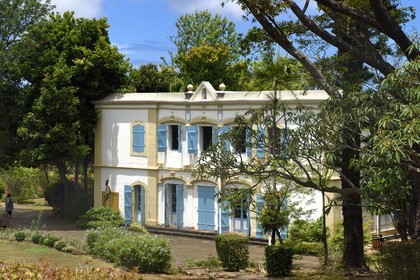 France, Ile de la Reunion, Saint-Gilles-les-Hauts, Musée de Villèle dans le domaine Panon-Desbassyns, ancienne propriété coloniale au cœur d'une grande plantation de canne à sucre qui faisait travailler un peu plus de 400 esclaves, la maison de maitre