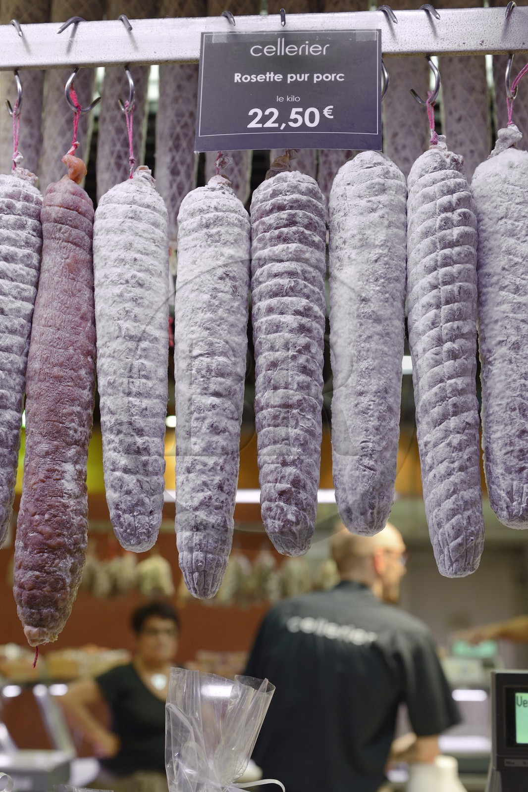 France, Rhône (69), Lyon, cours Lafayette, les Halles Paul Bocuse, le traiteur Cellerier, charcuterie, rosette de Lyon France, Rhône (69), Lyon, cours Lafayette, les Halles Paul Bocuse, le traiteur Cellerier, charcuterie, rosette de Lyon