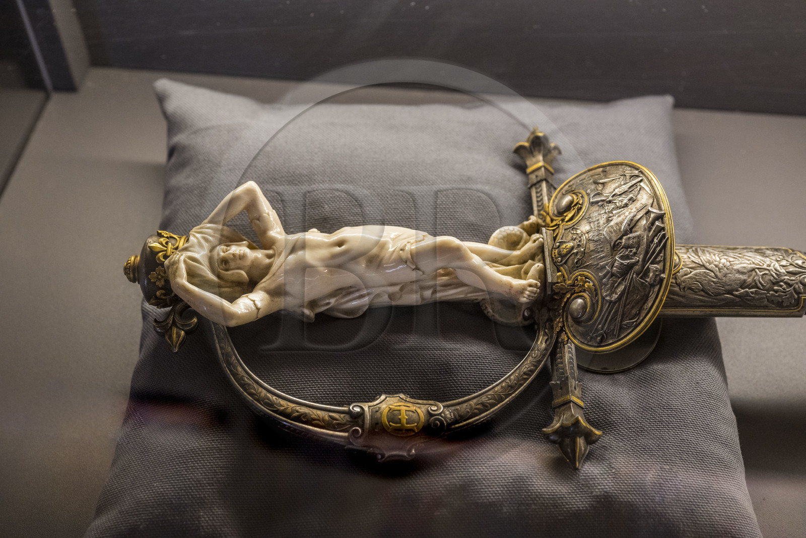 France, Oise, Chantilly, the castle of Chantilly, the library (Cabinet des Livres), Academician's sword of Henri d'Orléans in silver and ivory, designed by Honoré Daumet