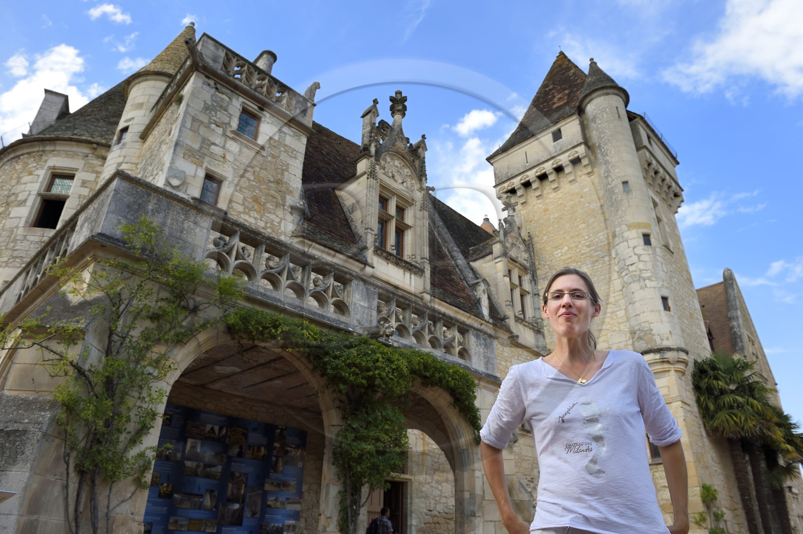 France, Dordogne (24), Périgord Noir, vallée de la Dordogne, Castelnaud-la-Chapelle, château des Milandes, ancienne demeure de Joséphine Baker, Angélique de Saint-Exupéry actuelle propriétaire du château