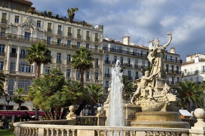 France, Var, Toulon, the fountain of the Federation and the former Grand Hotel on place de la Liberté