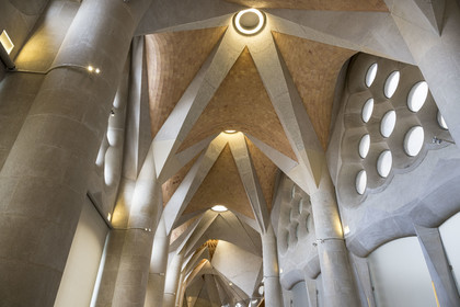 Espagne, Catalogne, Barcelone, quartier de l'Eixample, basilique de la Sagrada Familia de l'architecte du modernisme catalan Antoni Gaudi classée Patrimoine Mondial de l'UNESCO, la sacristie
