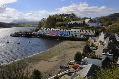 Royaume-Uni, Ecosse, région des Highlands, les Hébrides, île de Skye, le port de pêche de Portree