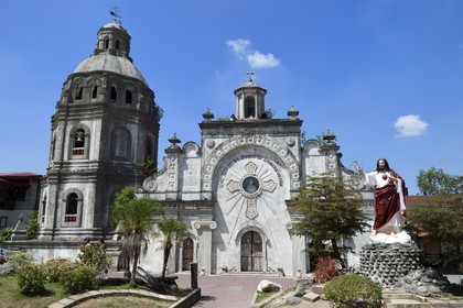 Philippines, province de Pampanga, Bacolor, église paroissiale San Guillermo, le 3 Septembre 1995, les coulées de boues du mont Pinatubo en éruption à enterré l'église sur la moitié de ses 12 m de hauteur