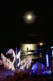 Thaïlande, Archipel îles Samui, Full Moon Party sur l' île de Koh Pha-Ngan, début de soirée sur la plage de Had Rin