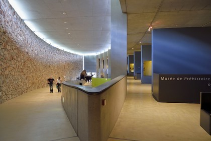 France, Alpes-de-Haute-Provence (04), Parc Naturel Régional du Verdon, Quinson, Musée de préhistoire des Gorges du Verdon conçu par l'architecte Norman Foster