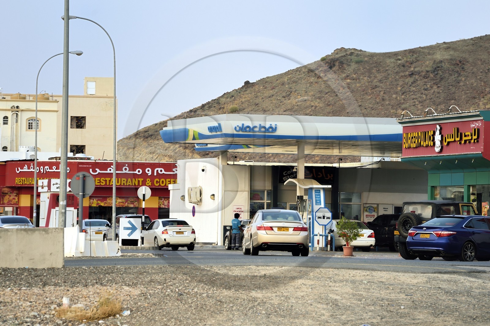 Sultanat d'Oman, gouvernorat d'Ad-Dakhiliyah, station service Omanoil