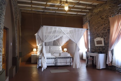 Namibie, région de Hardap, désert du Namib à l'Est du parc national Namib Naukluft vers Sossusvlei, l'hotel Mirage Resort & Spa