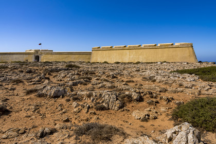 Portugal, Algarve, parc naturel du Sud-Ouest Alentejano et Costa Vicentina, Sagres à l'extrême sud-ouest du Portugal et de l'Europe, la Forteresse de Sagres construite au XVe siècle (La Fortaleza)