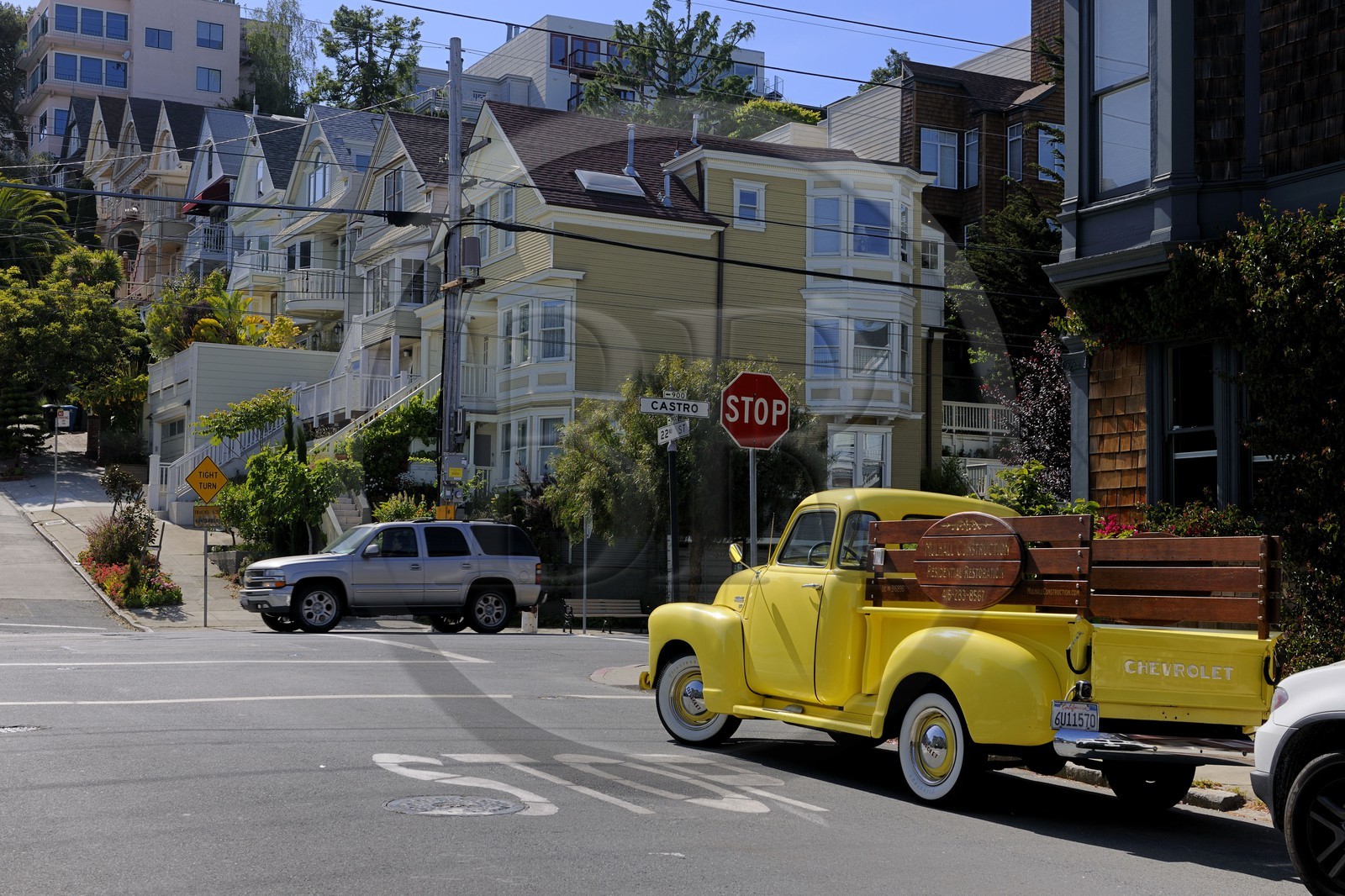 Etats-Unis, Californie, San Francisco, vieille camionette Chevrolet restorée dans le quartier de Noe Valley