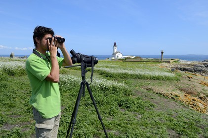 France, Finistere, La Foret Fouesnant, Glenan islands, Ile aux Moutons, Roman Bazire from the association Bretagne Vivante, guardian of the tern colony during the period of nesting