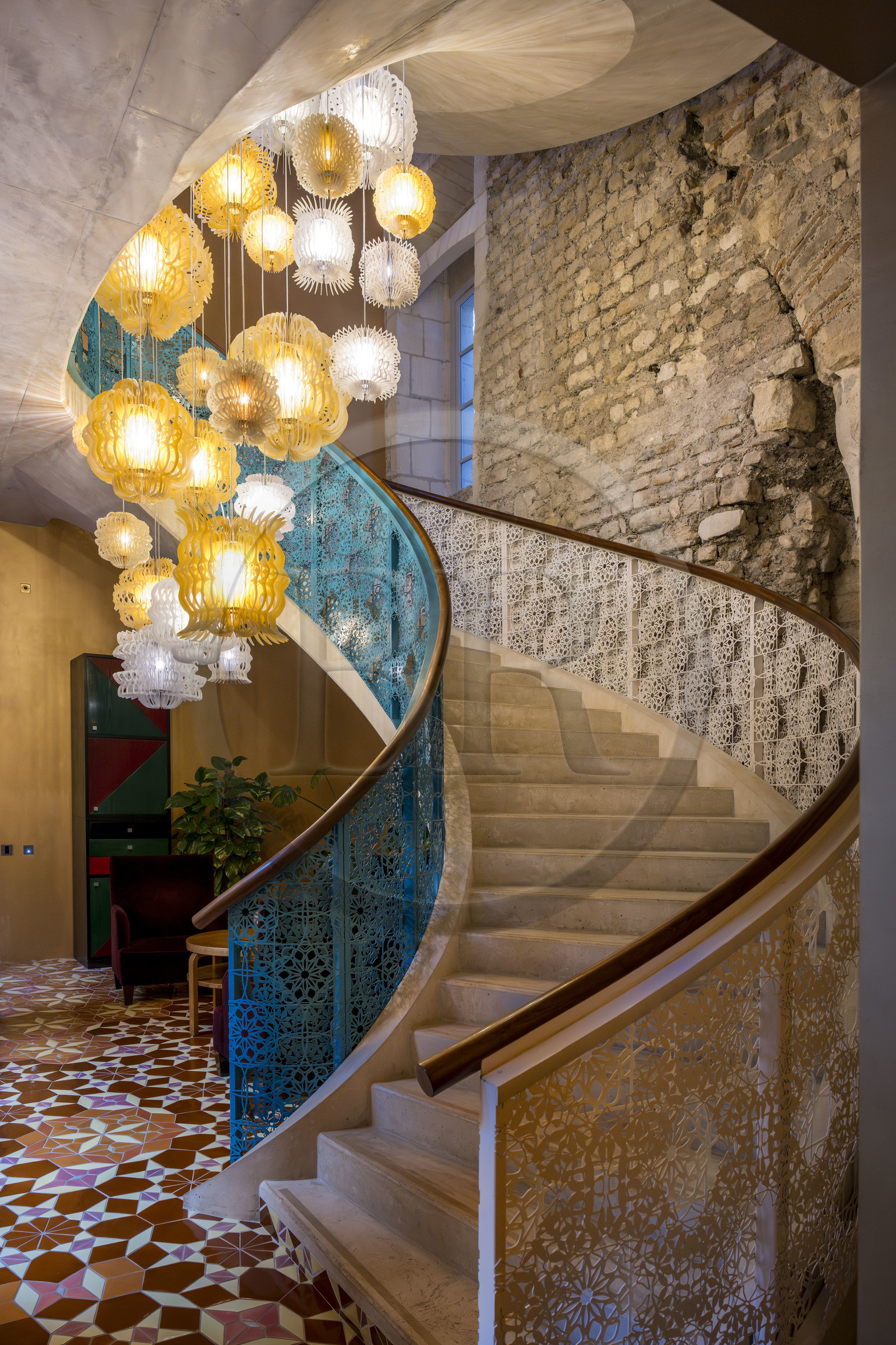 France, Bouches-du-Rhône (13), Arles, Hotel L'Arlatan dans un hôtel particulier revisité par l’artiste Jorge Pardo