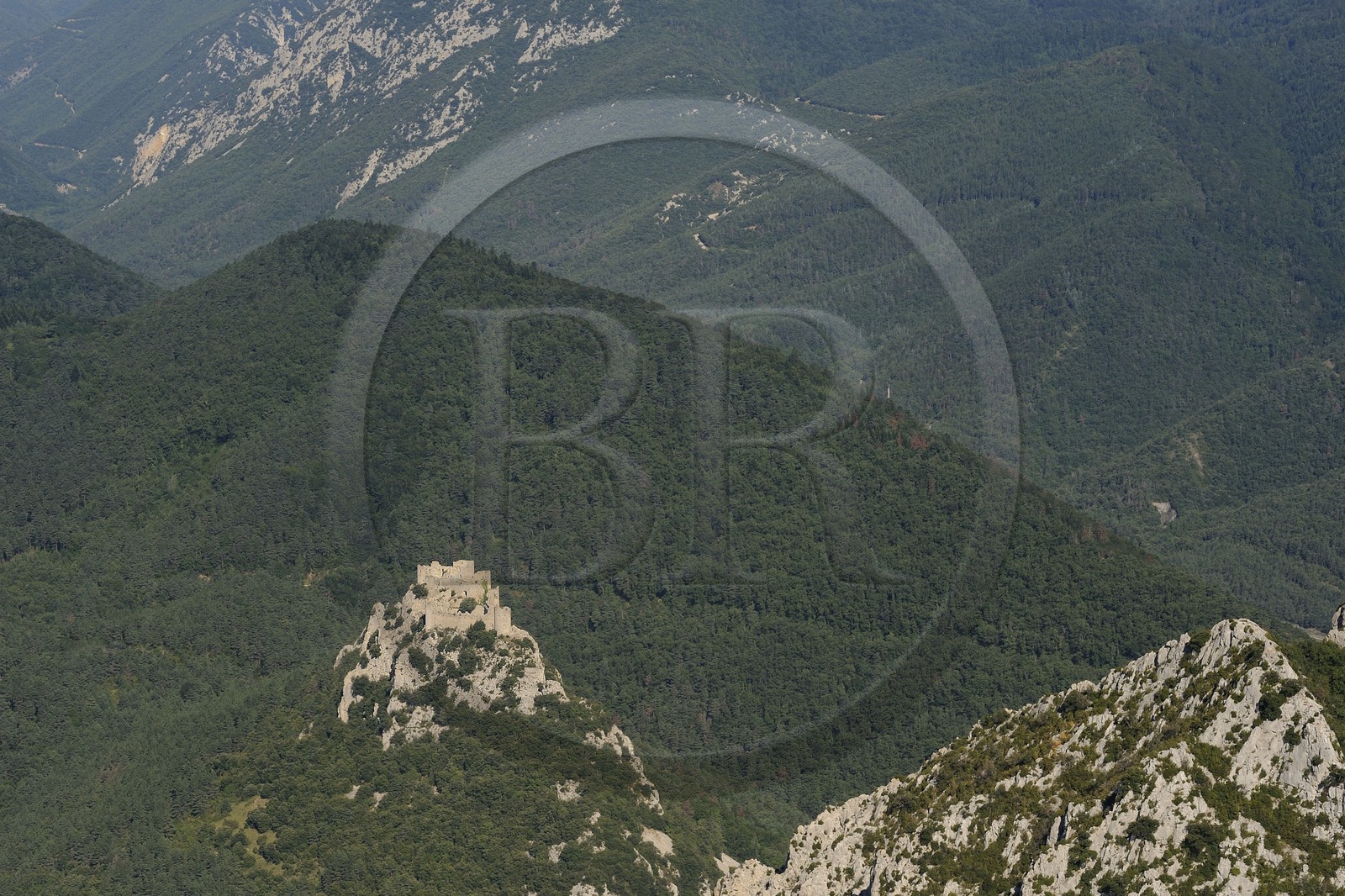 France, Aude (11), château cathare de Puilaurens (vue aérienne)