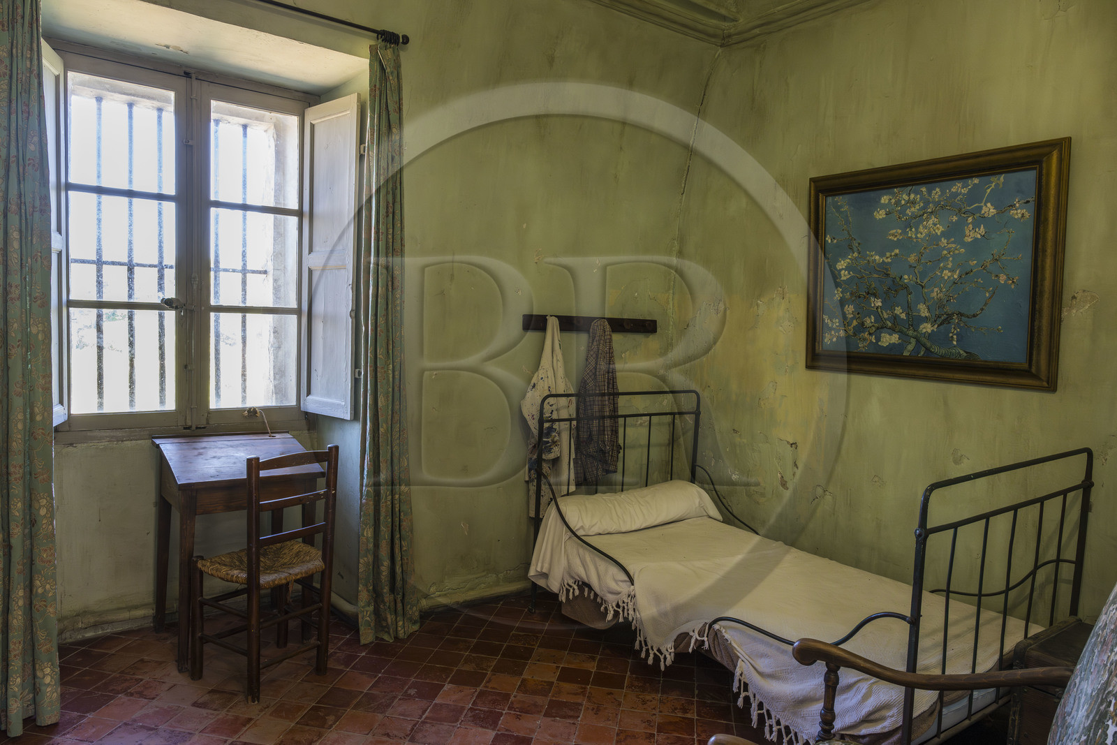 France, Bouches-du-Rhône (13), Parc Naturel Régional des Alpilles, Saint-Rémy-de-Provence, monastère Saint-Paul-de-Mausole, l'asile psychiatrique historique la Maison de santé Saint-Paul où Van Gogh fût interné en 1889-1890, la chambre de Van Gogh