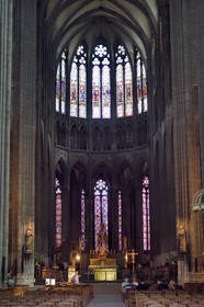 France, Puy de Dome, Clermont Ferrand, 13th century Notre-Dame de l'Assomption cathedral, the choir and the high altar